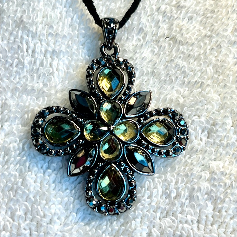 Black fabric rope chain with beautiful, black and slightly green gems